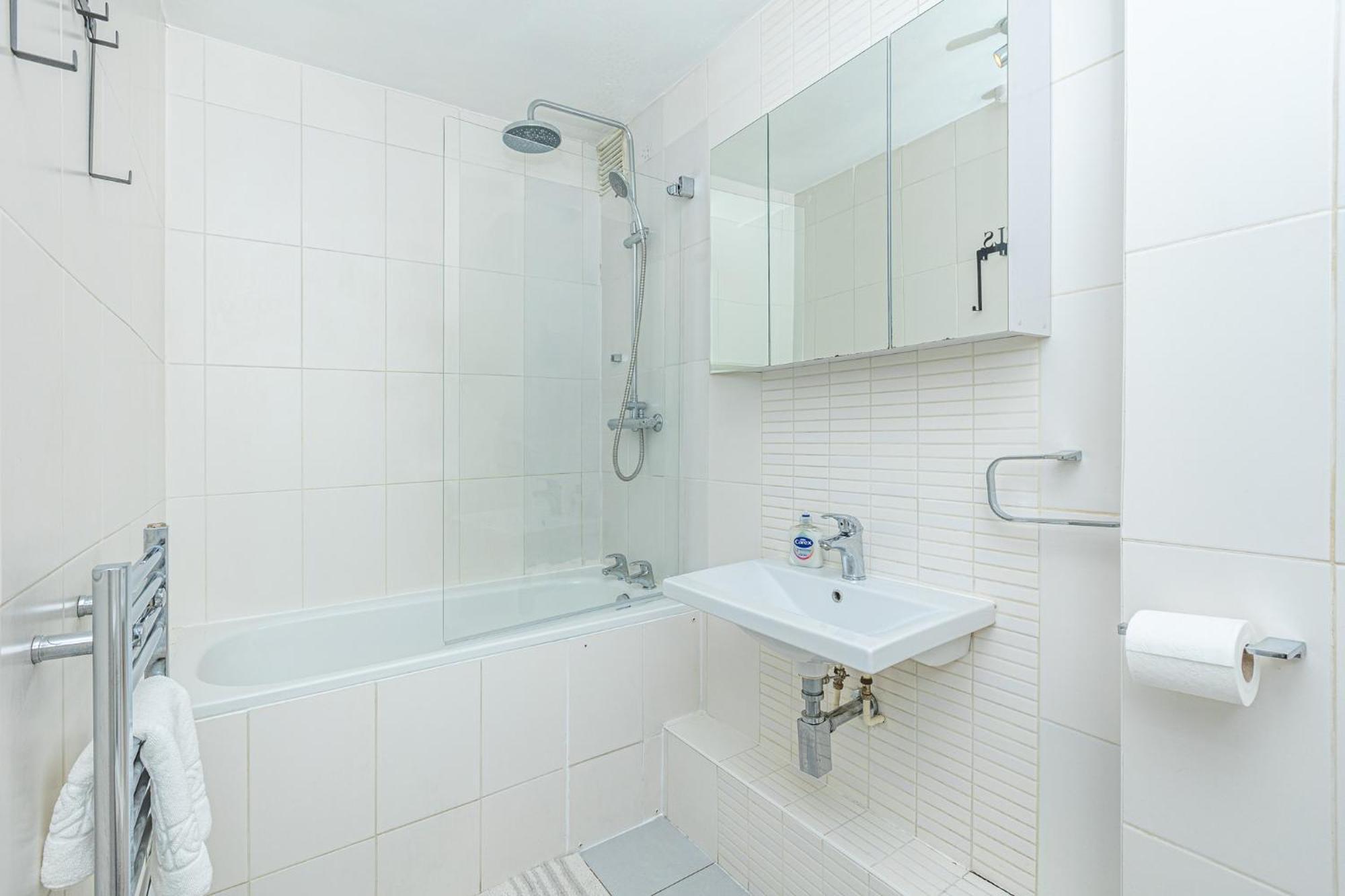 2Br Balcony, Battersea, 5Min Clapham Junction St Apartment London Bagian luar foto