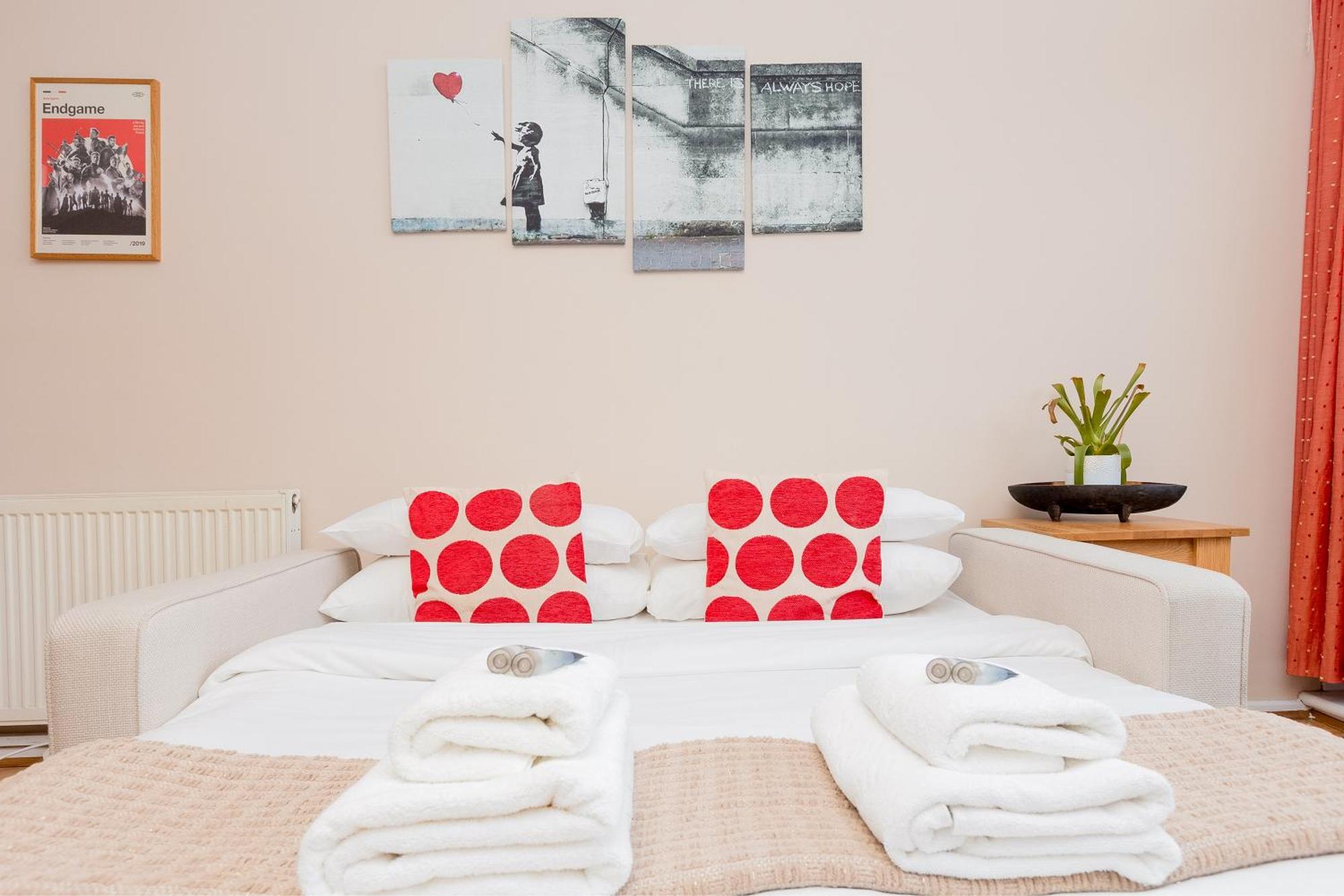 2Br Balcony, Battersea, 5Min Clapham Junction St Apartment London Bagian luar foto